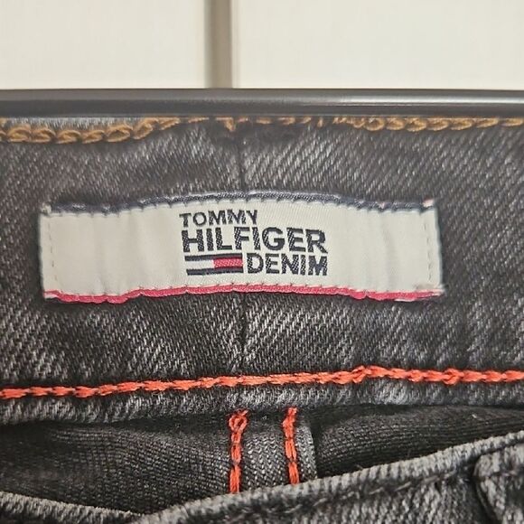 Women's Black Mid-Rise Distressed Skinny Jeans - Picture 2 of 16